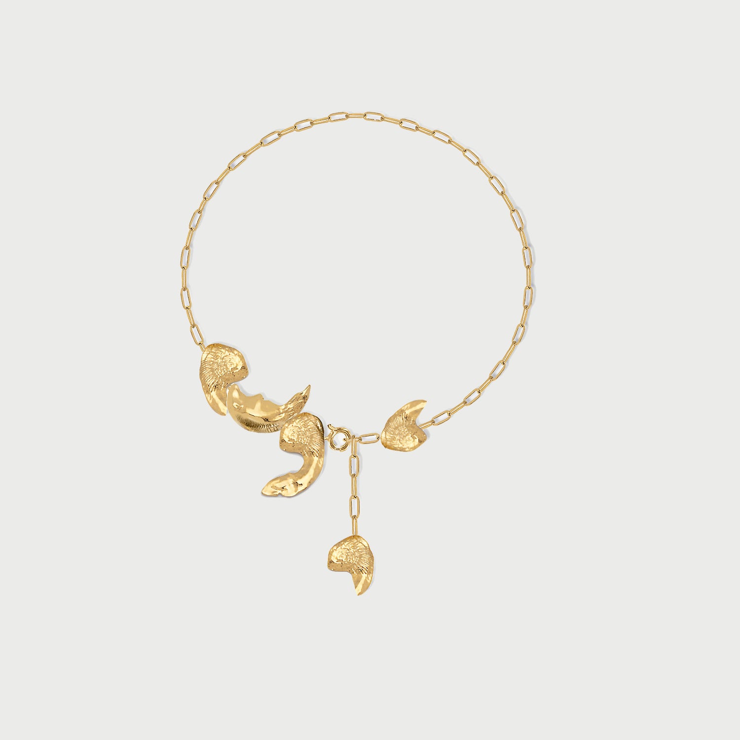 Shell Medium Necklace in Gold